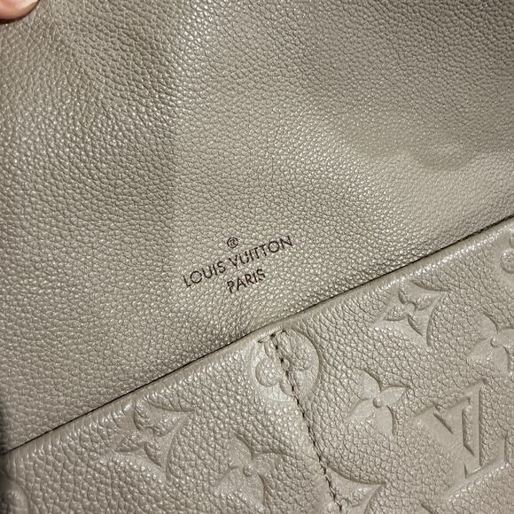 Louis Vuitton Empreinte Maida Hobo Tourterelle Leather Bag Purse, Turtle Dove - Picture 6 of 16